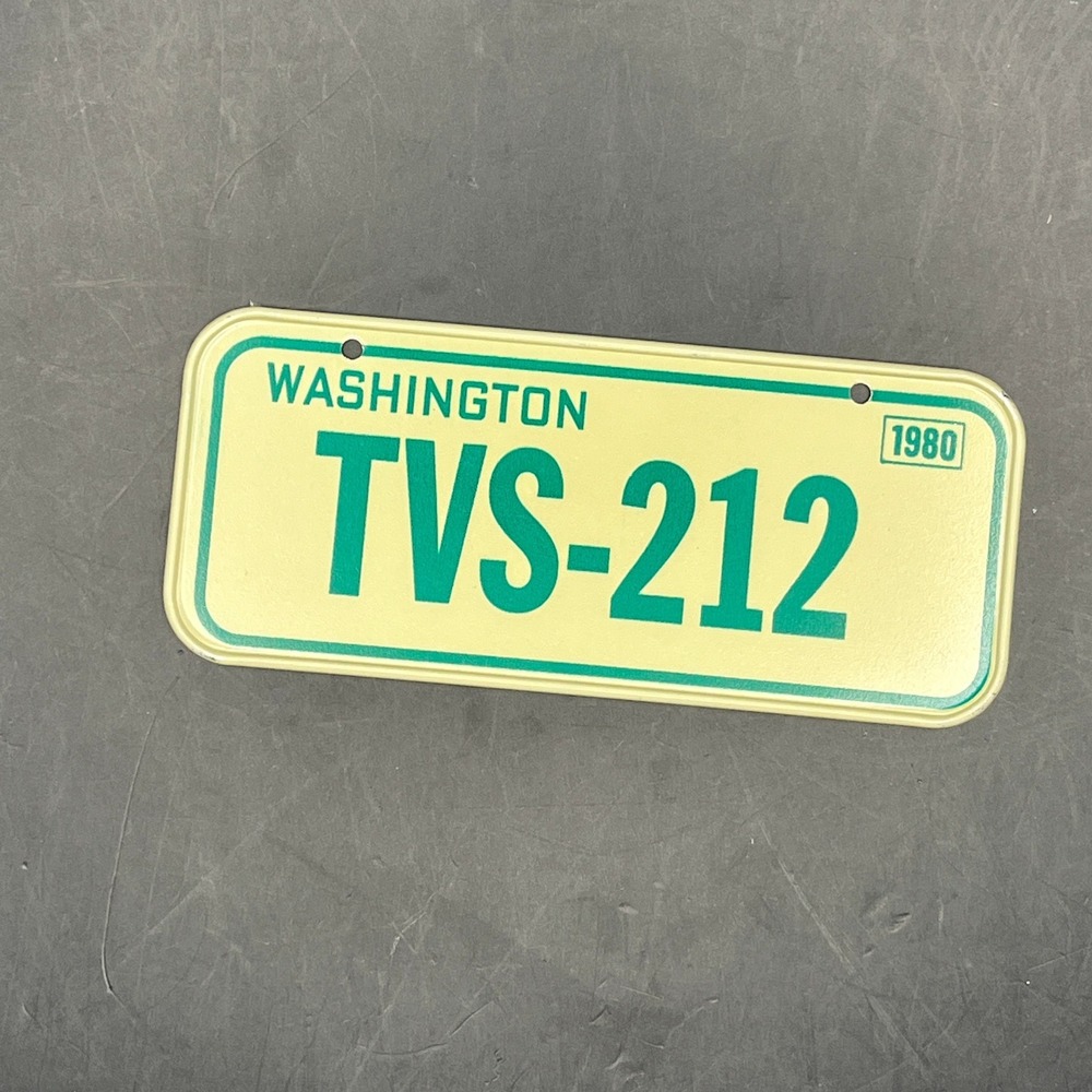 1980 Bicycle Cereal Washington Green Vintage Car Auto License Plate 5" x 2"